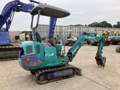 KOMATSU PC05-7E