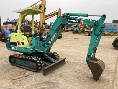 YANMAR B22