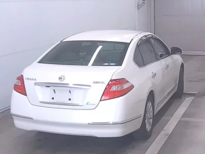 Nissan TEANA