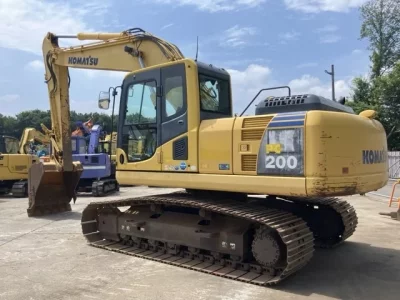 KOMATSU PC200-8N1