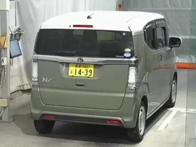 Honda N BOX SLASH