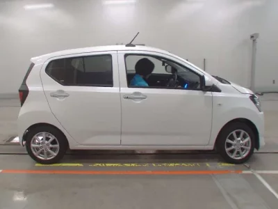 Daihatsu MIRA E S