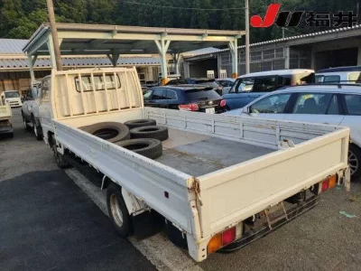 Mazda TITAN