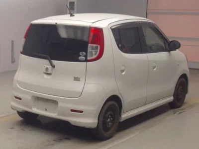 Suzuki MRWAGON