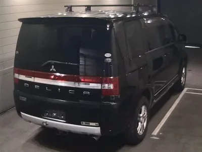 Mitsubishi DELICA D5