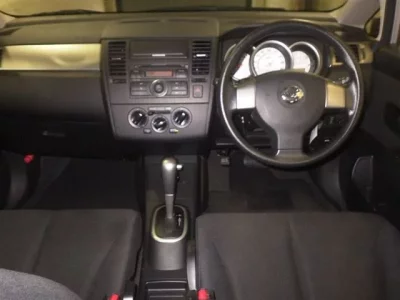 Nissan TIIDA LATIO