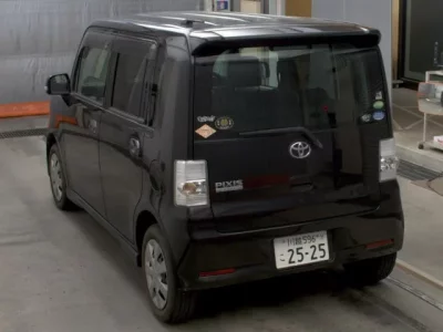 Toyota PIXIS SPACE