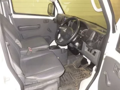 Mitsubishi MINICAB VAN