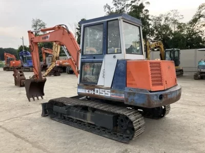 KUBOTA KH-055