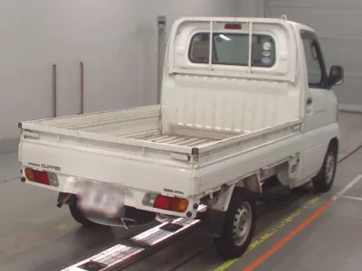 Nissan CLIPPER TRUCK
