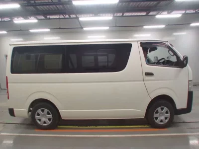 Toyota REGIUS ACE VAN