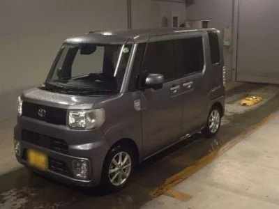 Toyota PIXIS MEGA