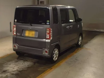 Toyota PIXIS MEGA