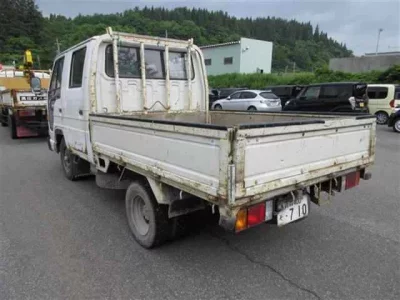 Isuzu ELF TRUCK