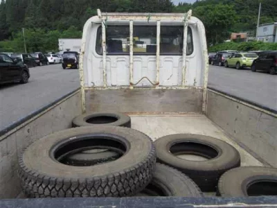 Isuzu ELF TRUCK