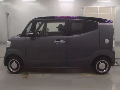 Honda N BOX SLASH