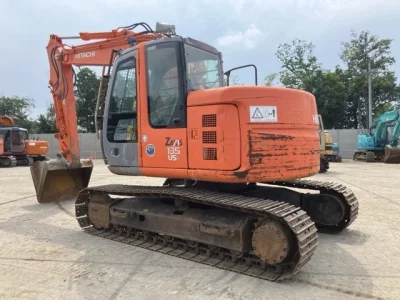 HITACHI ZX135USK
