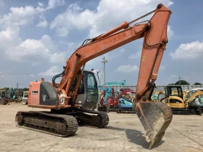 HITACHI ZX135US