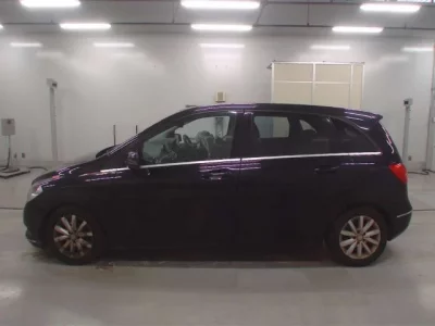 Mercedes-Benz B CLASS