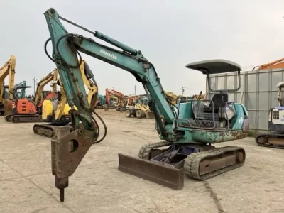 KOMATSU PC30