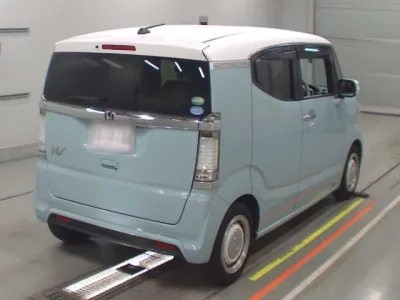 Honda N BOX SLASH