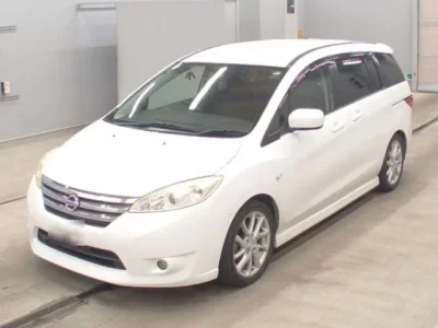 Nissan LAFESTA