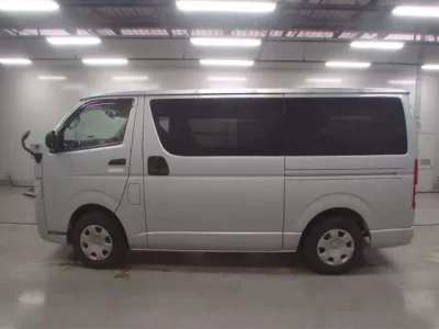 Toyota REGIUS ACE VAN
