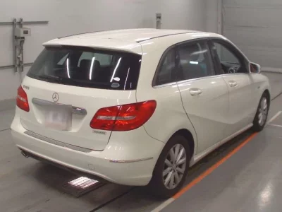 Mercedes-Benz B CLASS