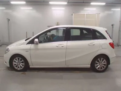 Mercedes-Benz B CLASS
