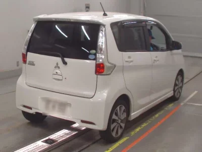 Mitsubishi EK CUSTOM