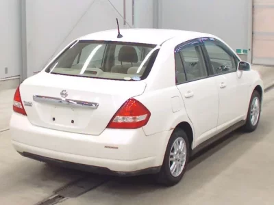 Nissan TIIDA LATIO