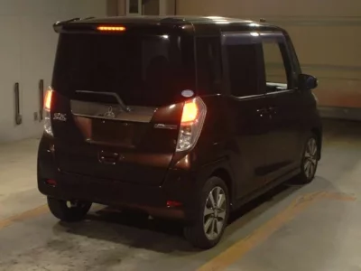 Mitsubishi EK SPACE
