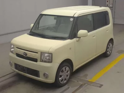 Toyota PIXIS SPACE