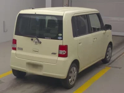 Toyota PIXIS SPACE
