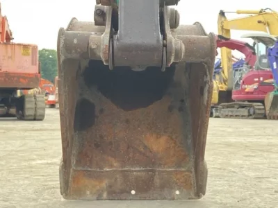 KOMATSU PC30-7