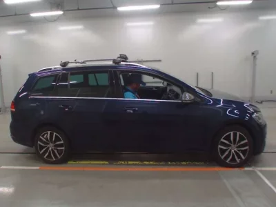Volkswagen GOLF VARIANT