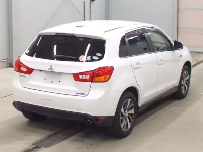 Mitsubishi RVR