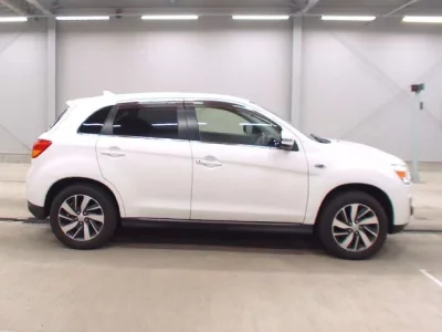 Mitsubishi RVR