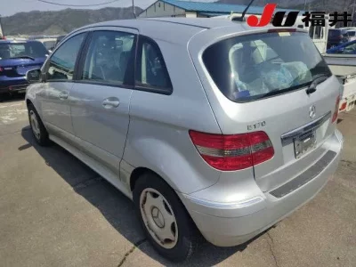 Mercedes-Benz B CLASS