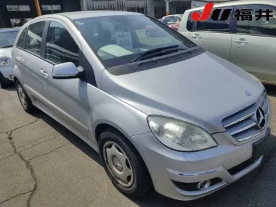 Mercedes-Benz B CLASS