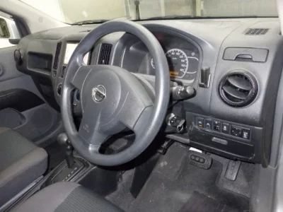 Nissan AD