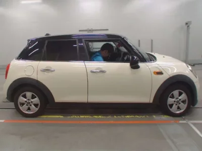 BMW MINI