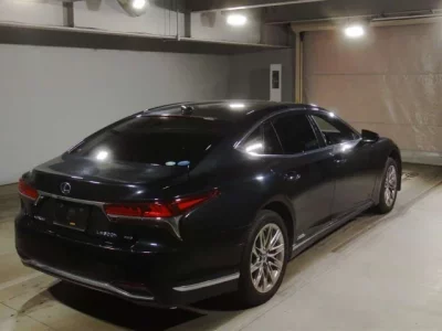 Lexus LS
