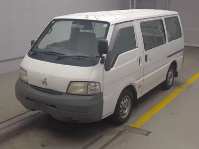 Mitsubishi DELICA
