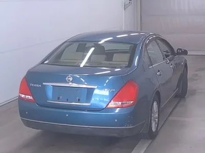 Nissan TEANA