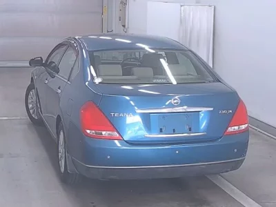 Nissan TEANA