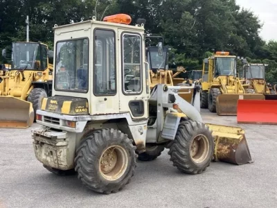 KOMATSU WA40-3