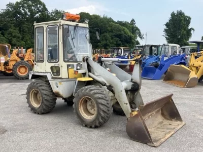 KOMATSU WA40-3