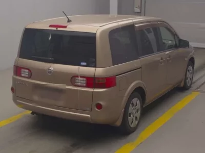 Nissan LAFESTA