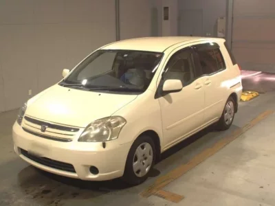 Toyota RAUM